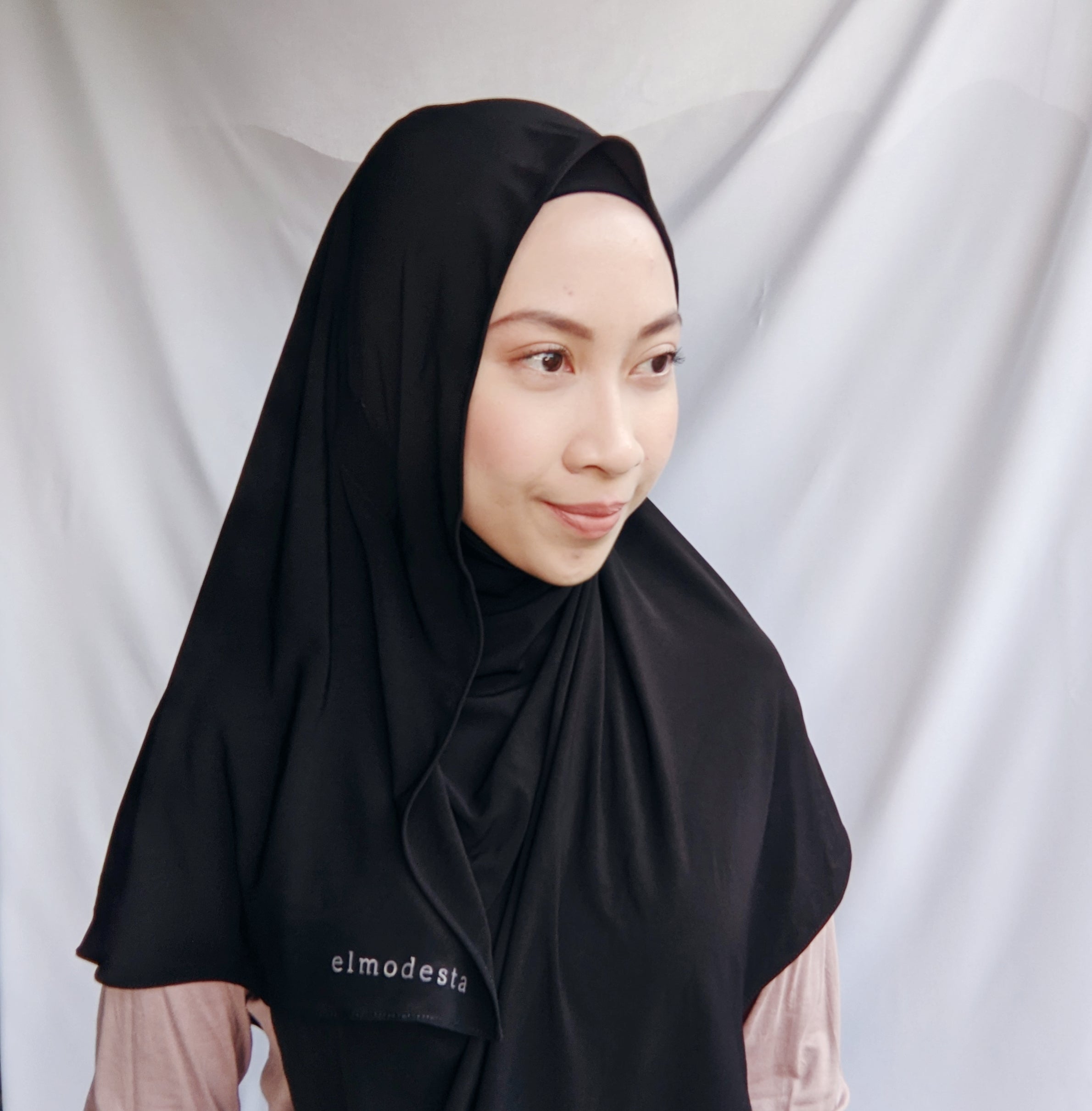 classic pinless hijab