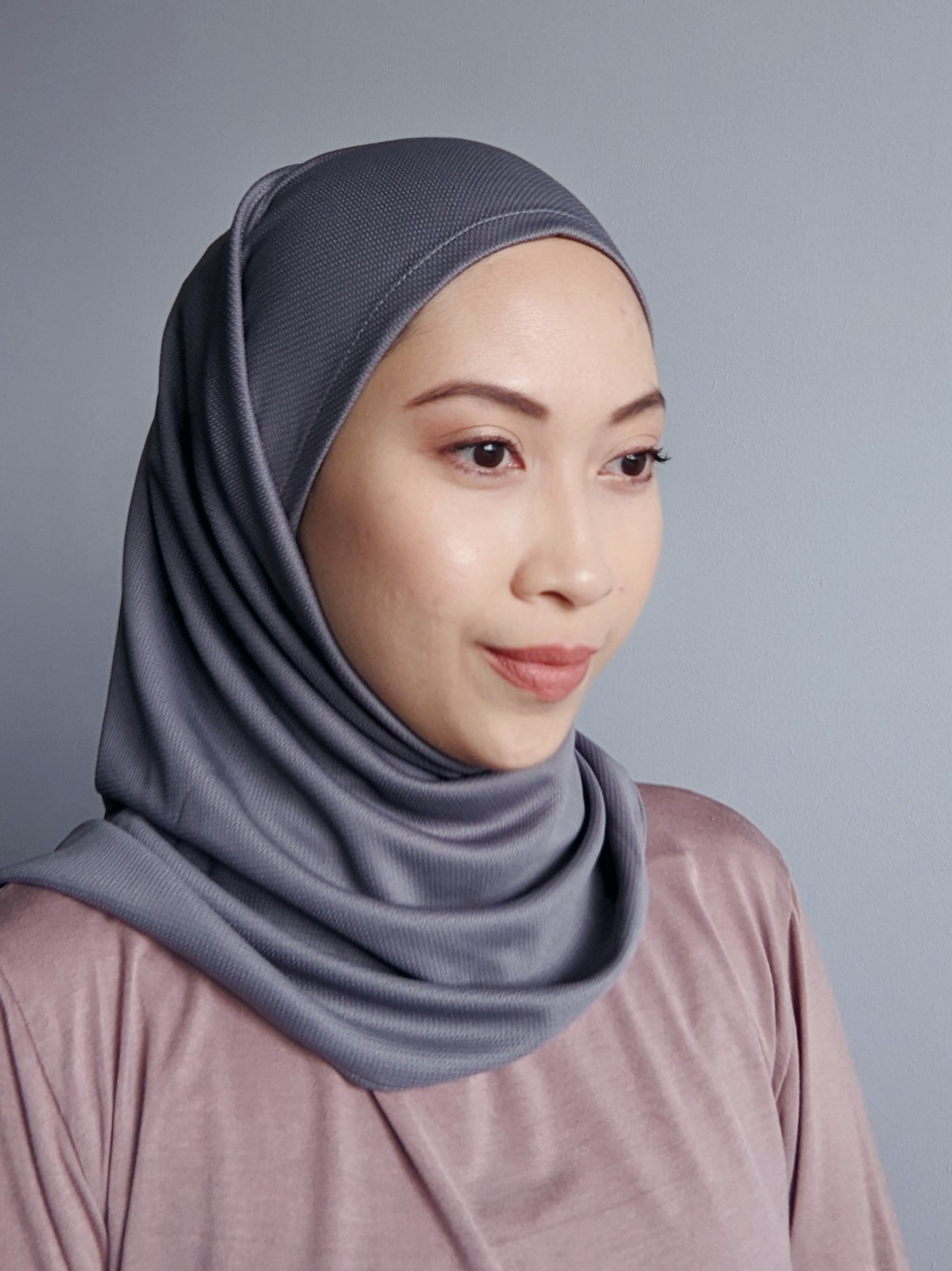 secure hijab for sports